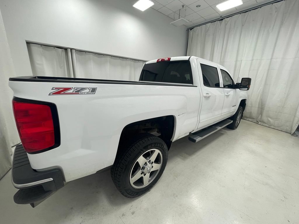 Used 2017 Chevrolet Silverado 2500 LT w/ LT Convenience Package AWD/4WD image 5