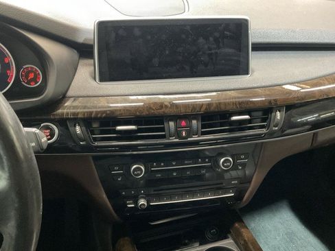 Used 2018 BMW X5 xDrive50i AWD/4WD image 24