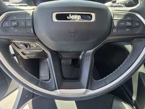 Used 2024 Jeep Grand Cherokee L Altitude image 26