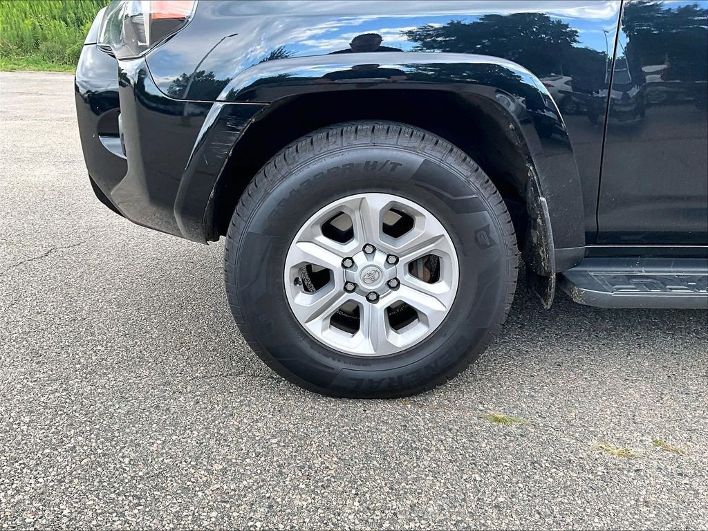 Certified 2022 Toyota 4Runner SR5 Premium AWD/4WD image 7