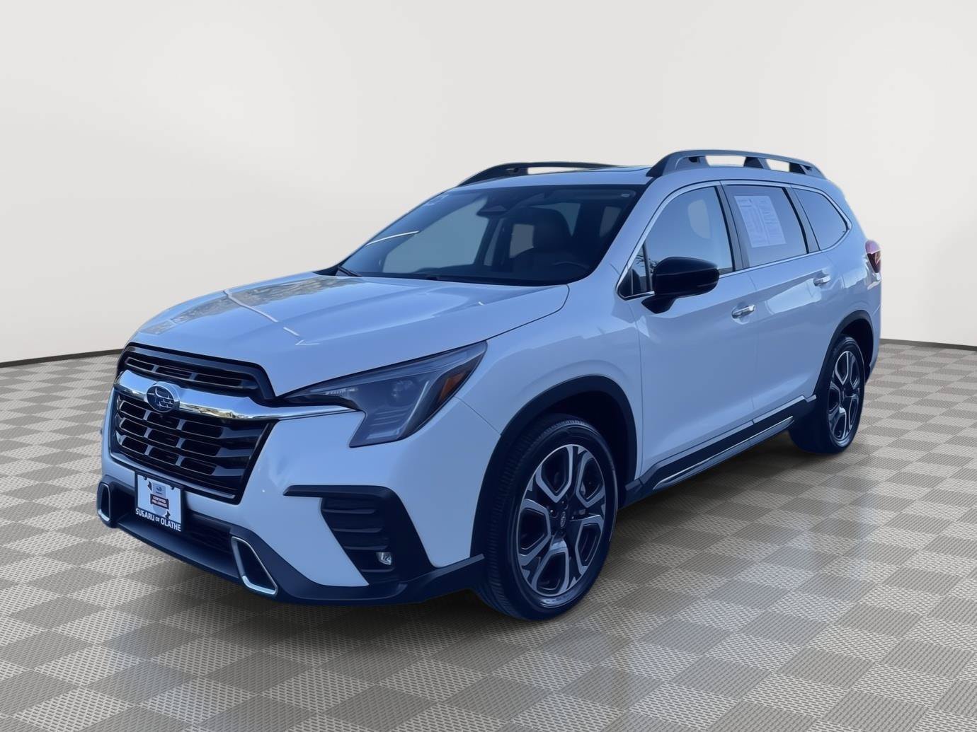 Used 2025 Subaru Ascent Touring AWD/4WD image 16