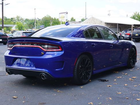 Used 2020 Dodge Charger Scat Pack RWD image 5