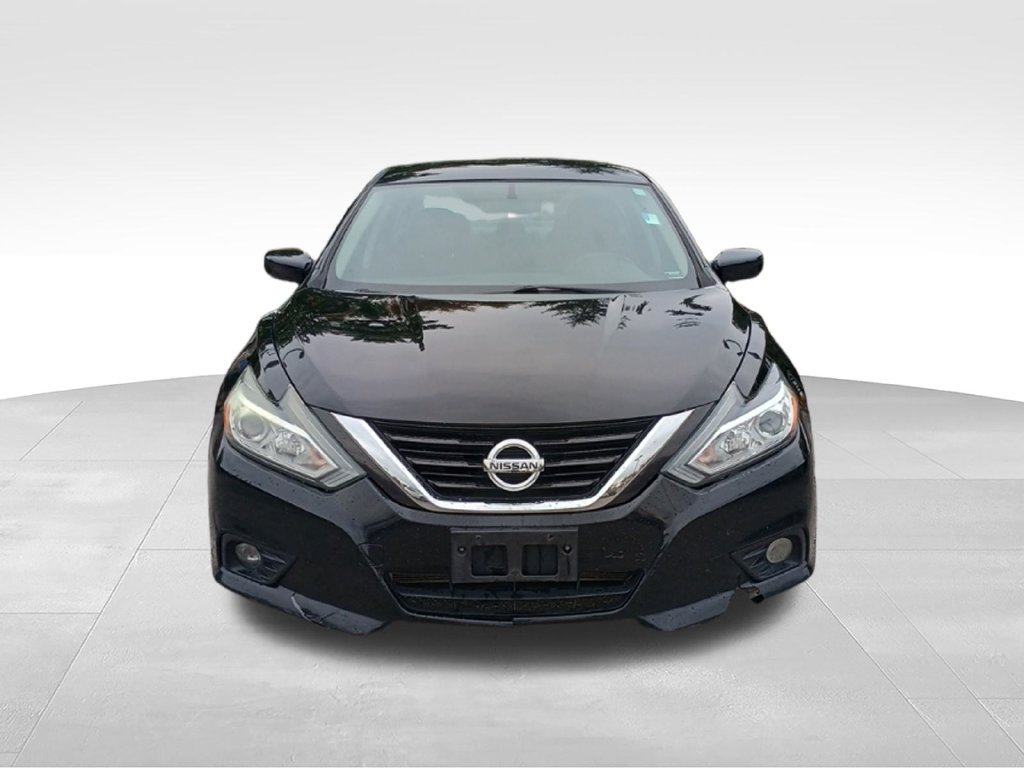Used 2017 Nissan Altima 2.5 SV FWD image 2