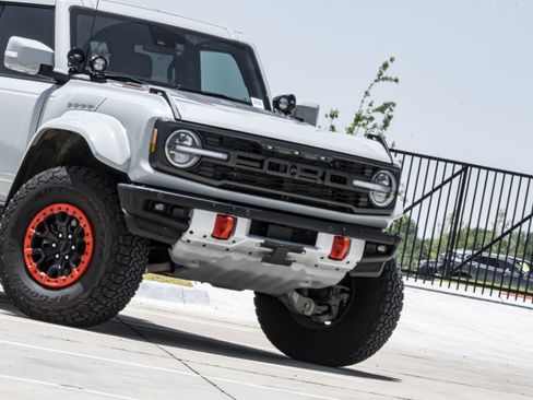 Used 2024 Ford Bronco Raptor AWD/4WD image 35