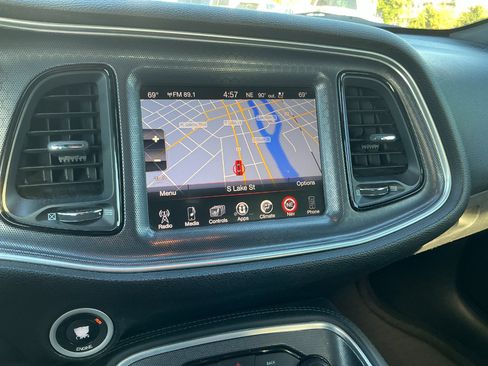 Used 2016 Dodge Challenger SXT Plus image 15