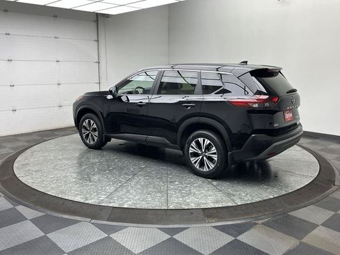 Used 2023 Nissan Rogue SV AWD/4WD image 2