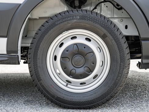 New 2025 Ford Transit 350 148 Medium Roof image 14