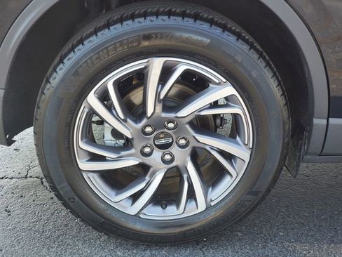 Used 2024 Lincoln Corsair FWD w/ Equipment Group 101A image 5