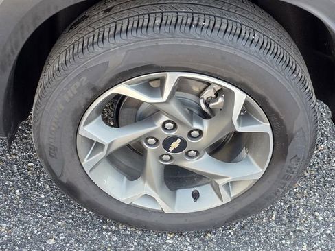 Used 2024 Chevrolet Trax LT image 29