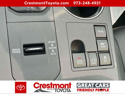 Used 2026 Toyota Highlander XLE AWD/4WD image 28