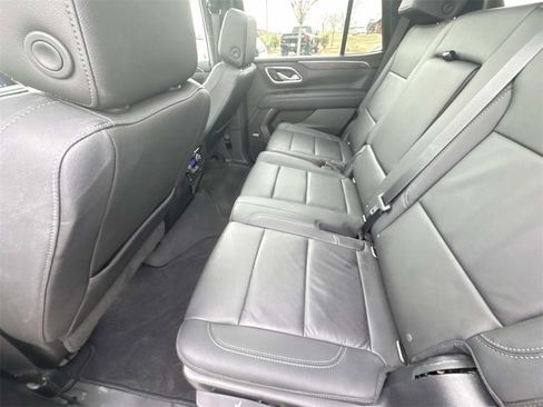 Used 2022 Chevrolet Tahoe Z71 w/ Luxury Package image 21