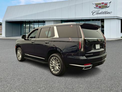 Certified 2024 Cadillac Escalade Premium Luxury AWD/4WD image 3