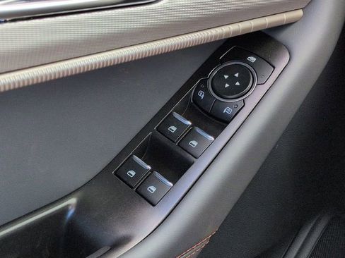 New 2025 Ford Explorer Active image 27