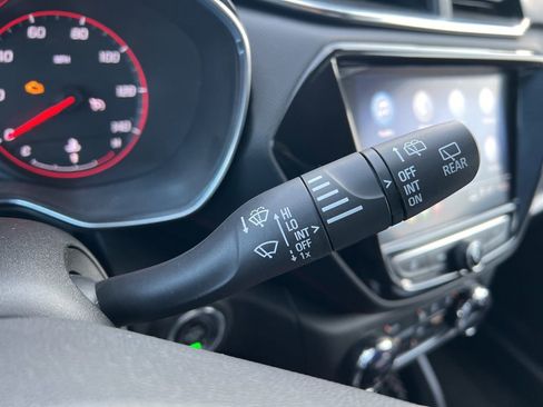 Used 2023 Chevrolet TrailBlazer RS w/ Convenience Package image 13