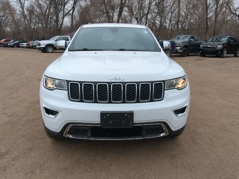 Used 2019 Jeep Grand Cherokee Limited image 4