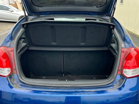 Used 2016 Hyundai Veloster FWD image 10