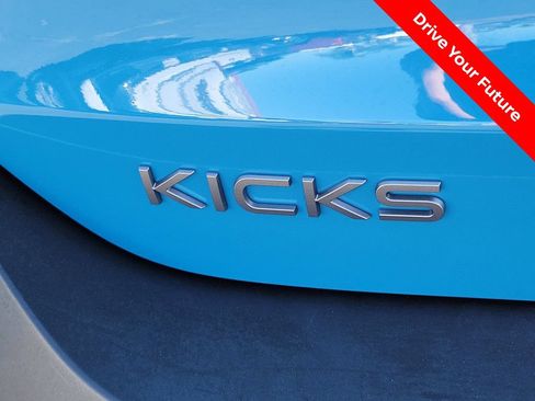 Used 2025 Nissan Kicks SR FWD image 25