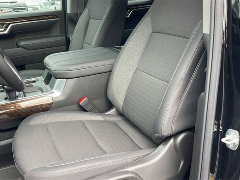 New 2026 GMC Sierra 1500 Elevation image 10