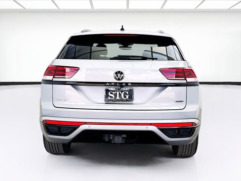 Used 2023 Volkswagen Atlas Cross Sport SEL R-Line image 5