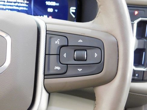 Used 2024 GMC Yukon Denali w/ Advanced Technology Package image 29