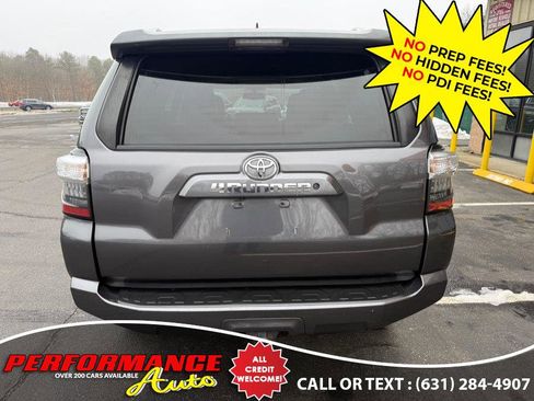 Used 2018 Toyota 4Runner SR5 Premium image 18
