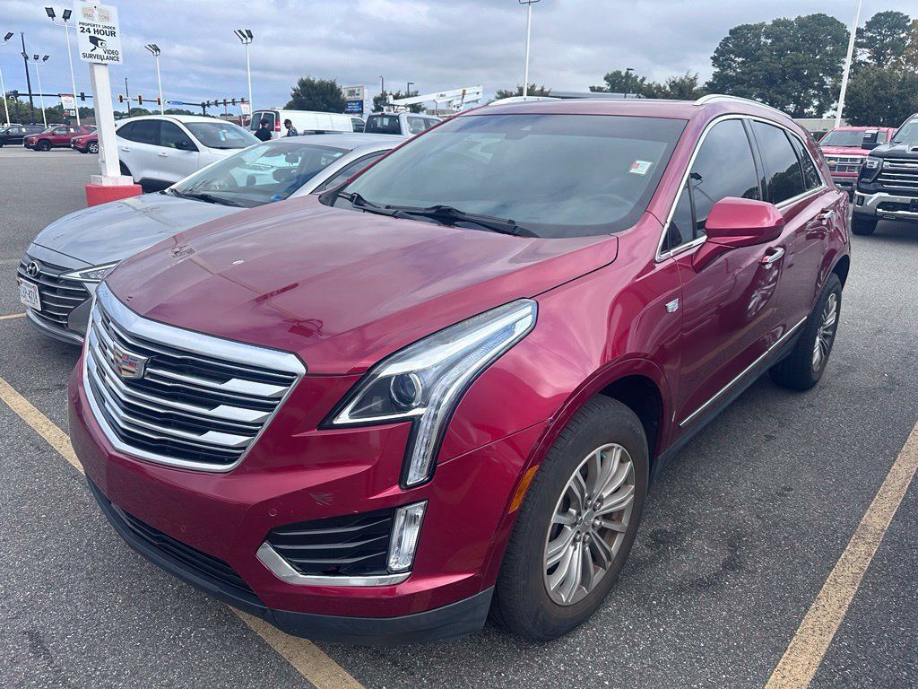 Used 2019 Cadillac XT5 Luxury FWD image 2