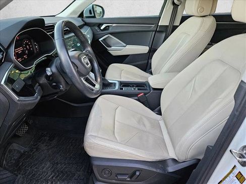 Used 2020 Audi Q3 2.0T Premium w/ Convenience Package image 16
