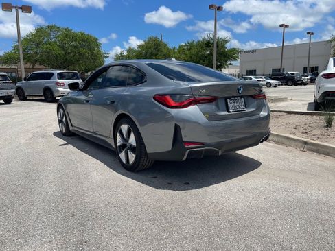 Used 2022 BMW i4 eDrive40 RWD image 52