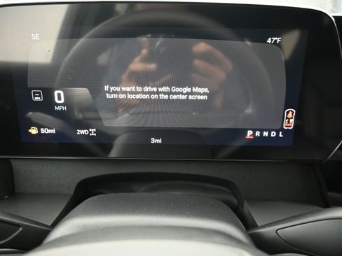 New 2026 Chevrolet Traverse LT w/ Driver Confidence Package AWD/4WD image 11