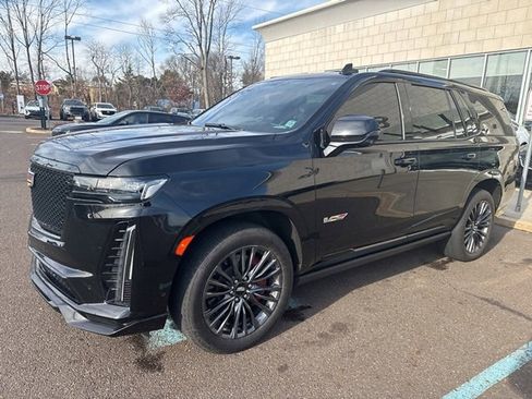 Used 2023 Cadillac Escalade V image 7