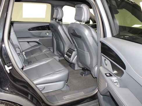 New 2025 Lincoln Nautilus Premier w/ Equipment Group 102A image 30