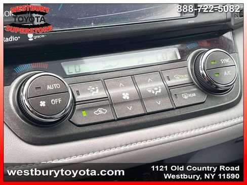 Used 2015 Toyota RAV4 XLE AWD/4WD image 32