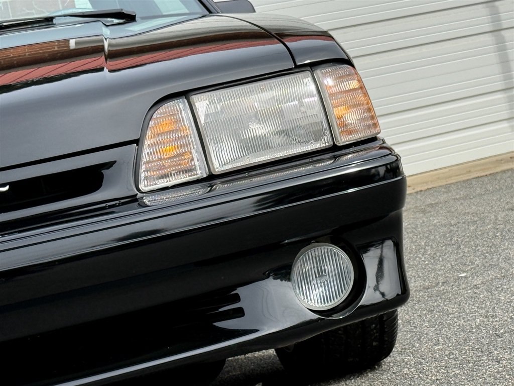 Used 1993 Ford Mustang Cobra RWD image 12