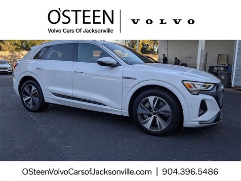 Used 2024 Audi Q8 e-tron Premium Plus w/ Premium Plus Package image 1