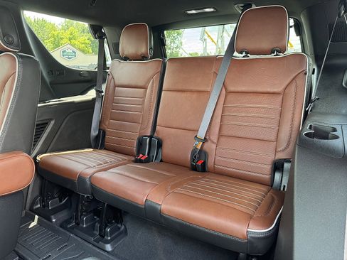 Used 2023 GMC Yukon Denali Ultimate w/ LPO, Floor Liner Package image 13
