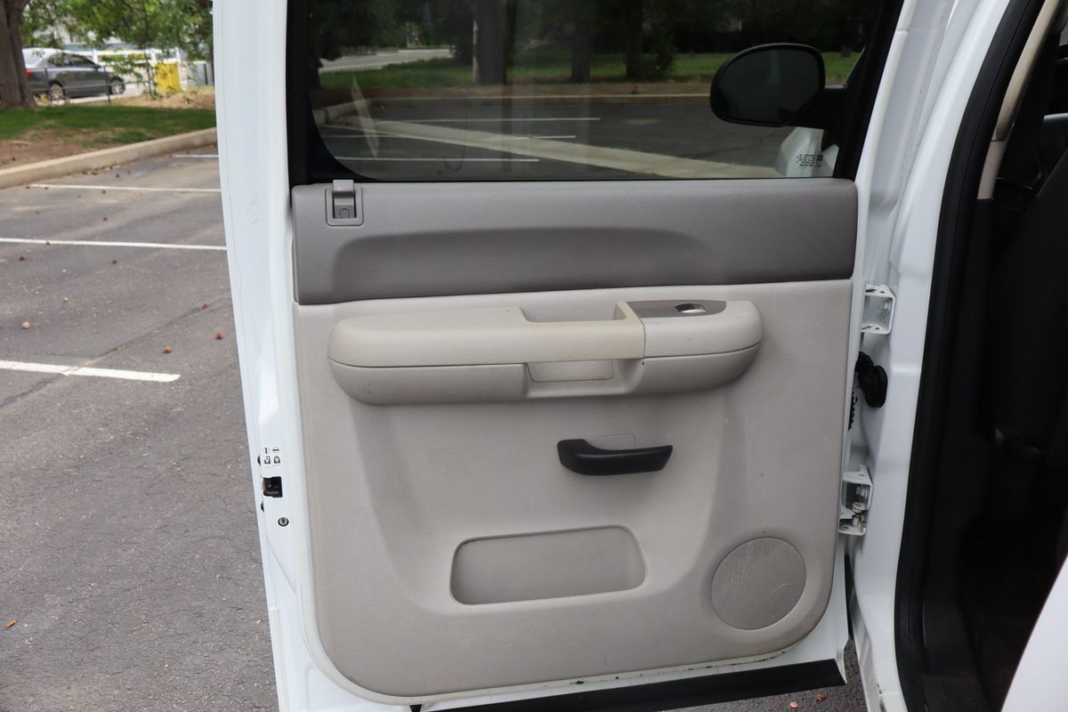 Used 2013 Chevrolet Silverado 2500 W/T RWD image 24