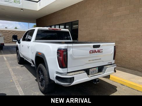 Used 2026 GMC Sierra 2500 AT4 AWD/4WD image 6