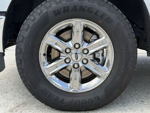 Used 2025 Ford F150 XLT w/ Equipment Group 301A Standard AWD/4WD image 12