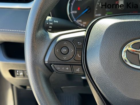 Used 2024 Toyota RAV4 LE image 18