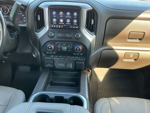 Used 2021 Chevrolet Silverado 2500 LTZ w/ LTZ Texas Edition AWD/4WD image 20
