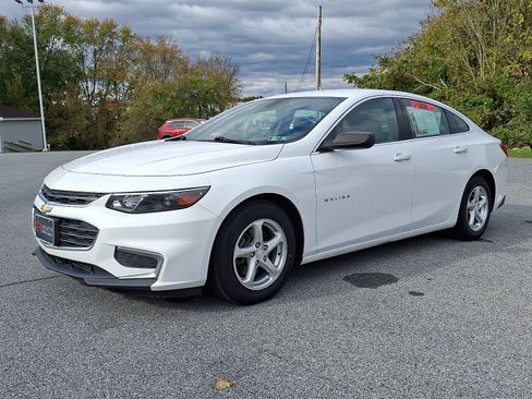 Used 2017 Chevrolet Malibu LS image 3
