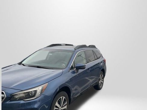 Used 2019 Subaru Outback 2.5i Limited image 3