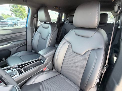 New 2026 Jeep Compass Latitude AWD/4WD image 21