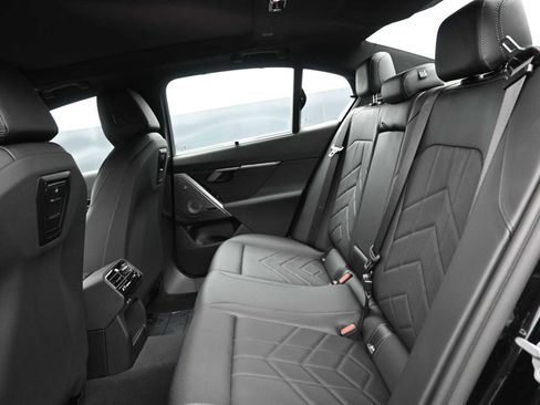 Used 2026 BMW i5 eDrive40 w/ Executive Package RWD image 14