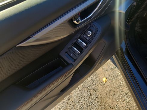 Used 2023 Subaru Crosstrek 2.5i Limited image 14