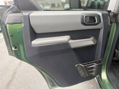 Used 2022 Ford Bronco Black Diamond image 15