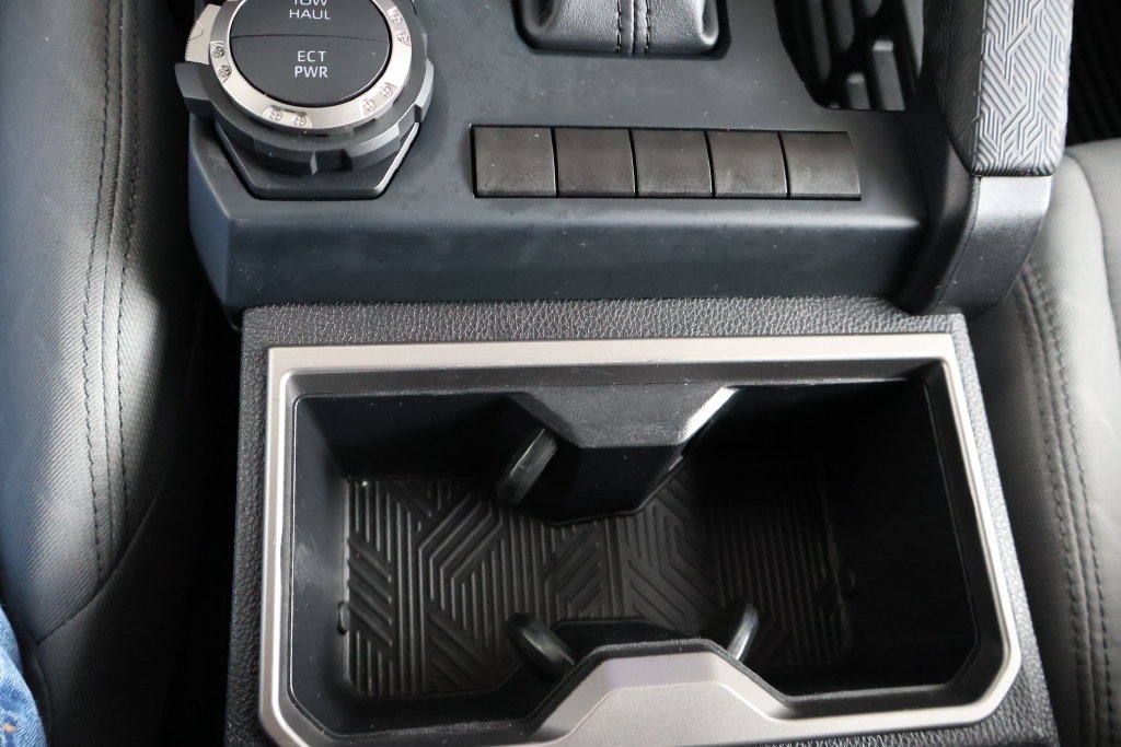 Certified 2025 Toyota Tacoma SR5 AWD/4WD image 40