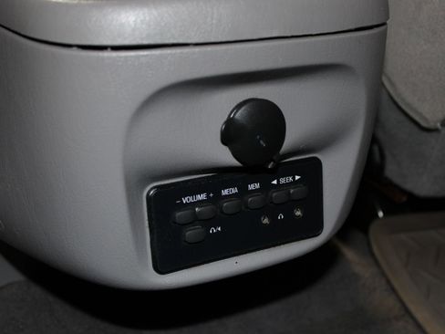 Used 2000 Ford Excursion XLT image 24