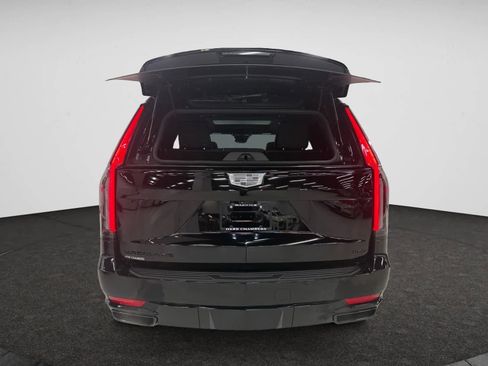 Certified 2024 Cadillac Escalade Sport w/ LPO, ONYX Package image 7