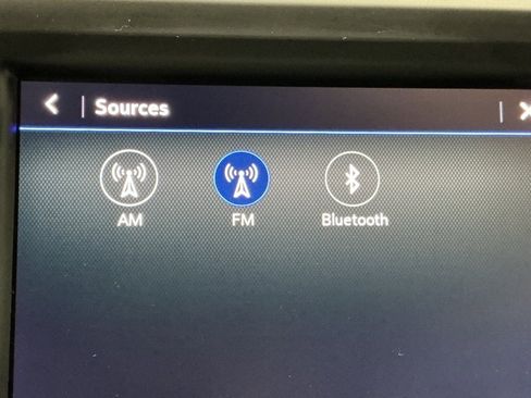 Used 2020 Chevrolet Equinox LS image 8